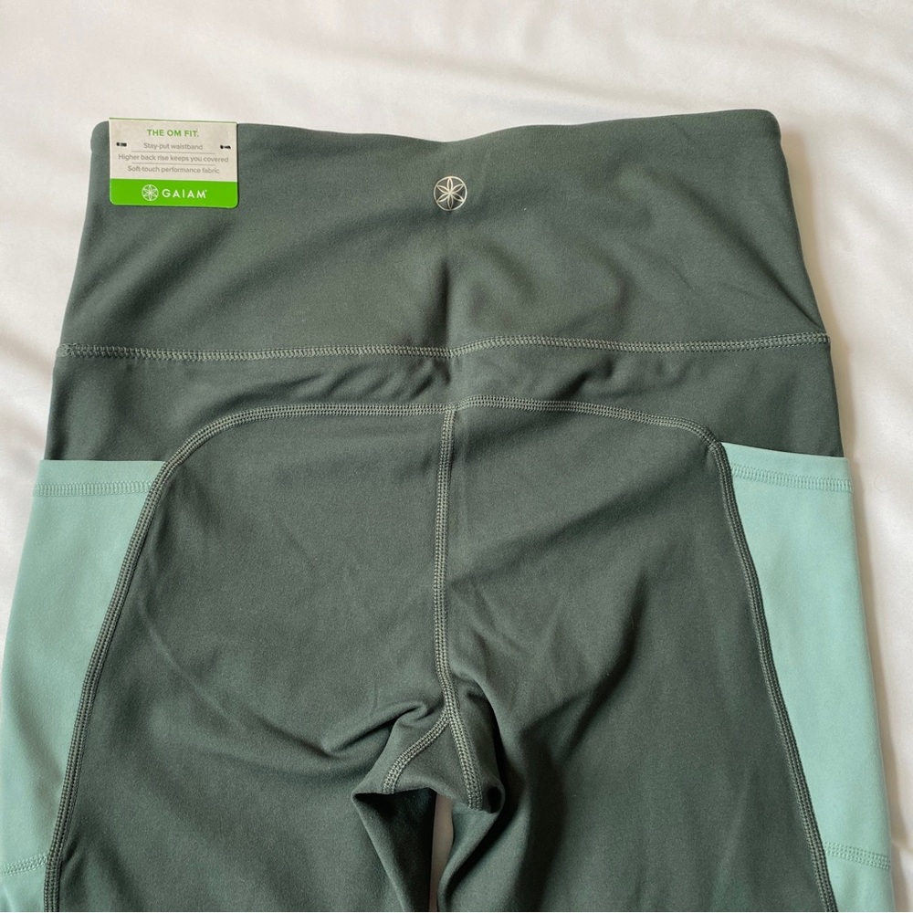 NWT Gaiam Small Exercise Leggings - Picture 3 of 5